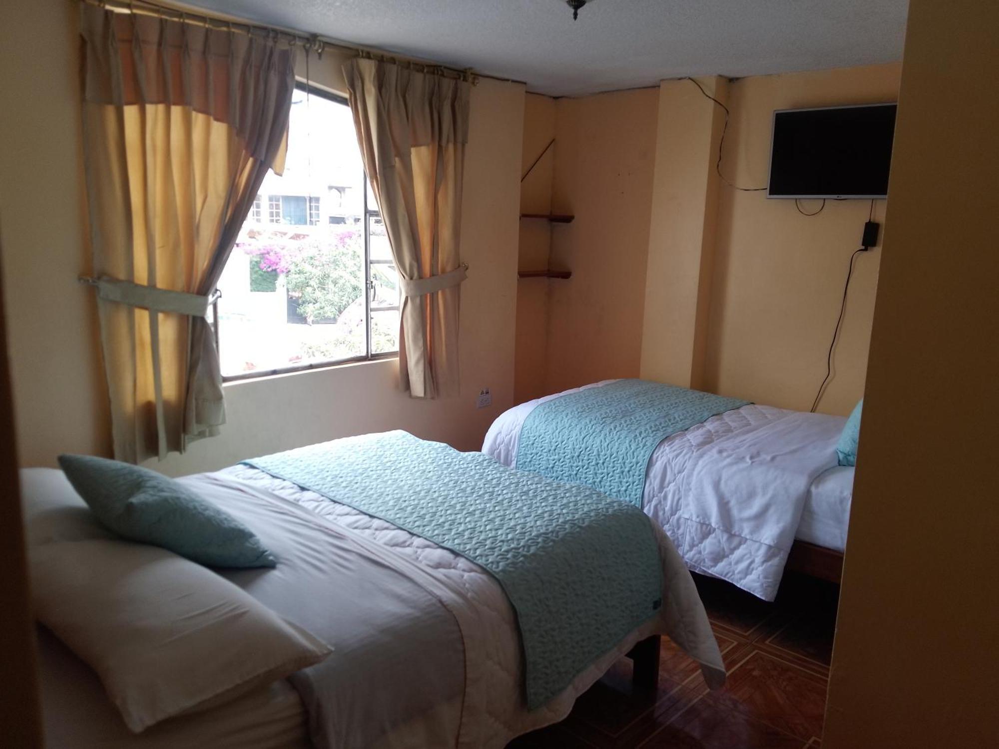 Hotel Amazonia Y Sol Baños Buitenkant foto