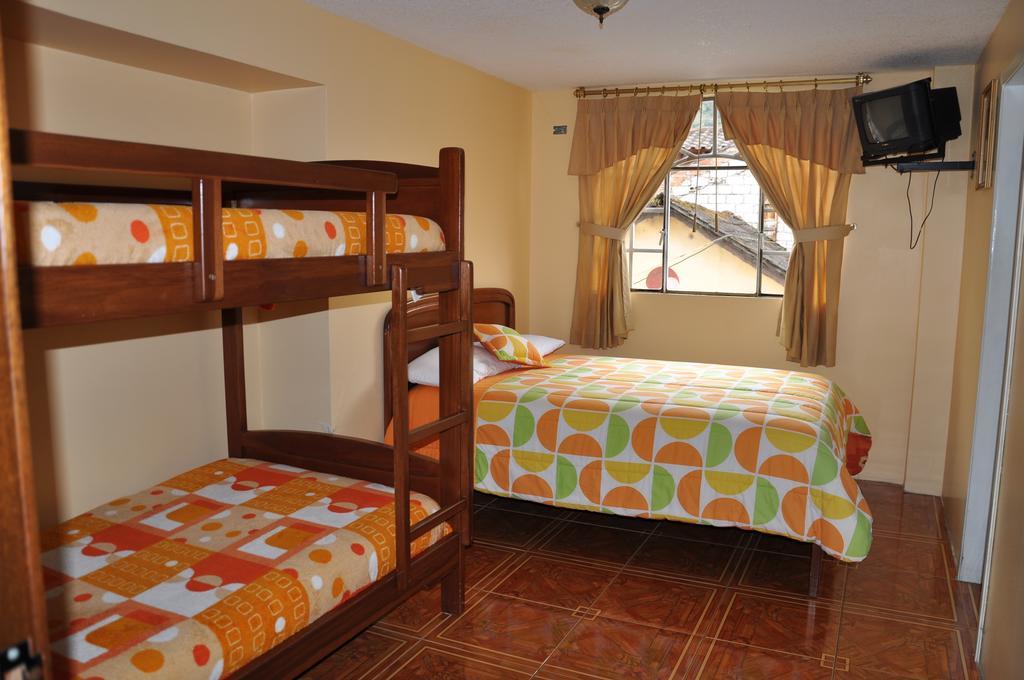 Hotel Amazonia Y Sol Baños Buitenkant foto